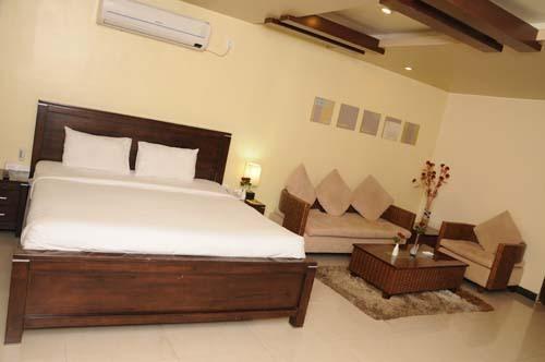 Hotel The Elite Suites Pune Exterior photo
